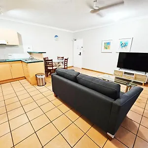 Royal Palm *** Cairns